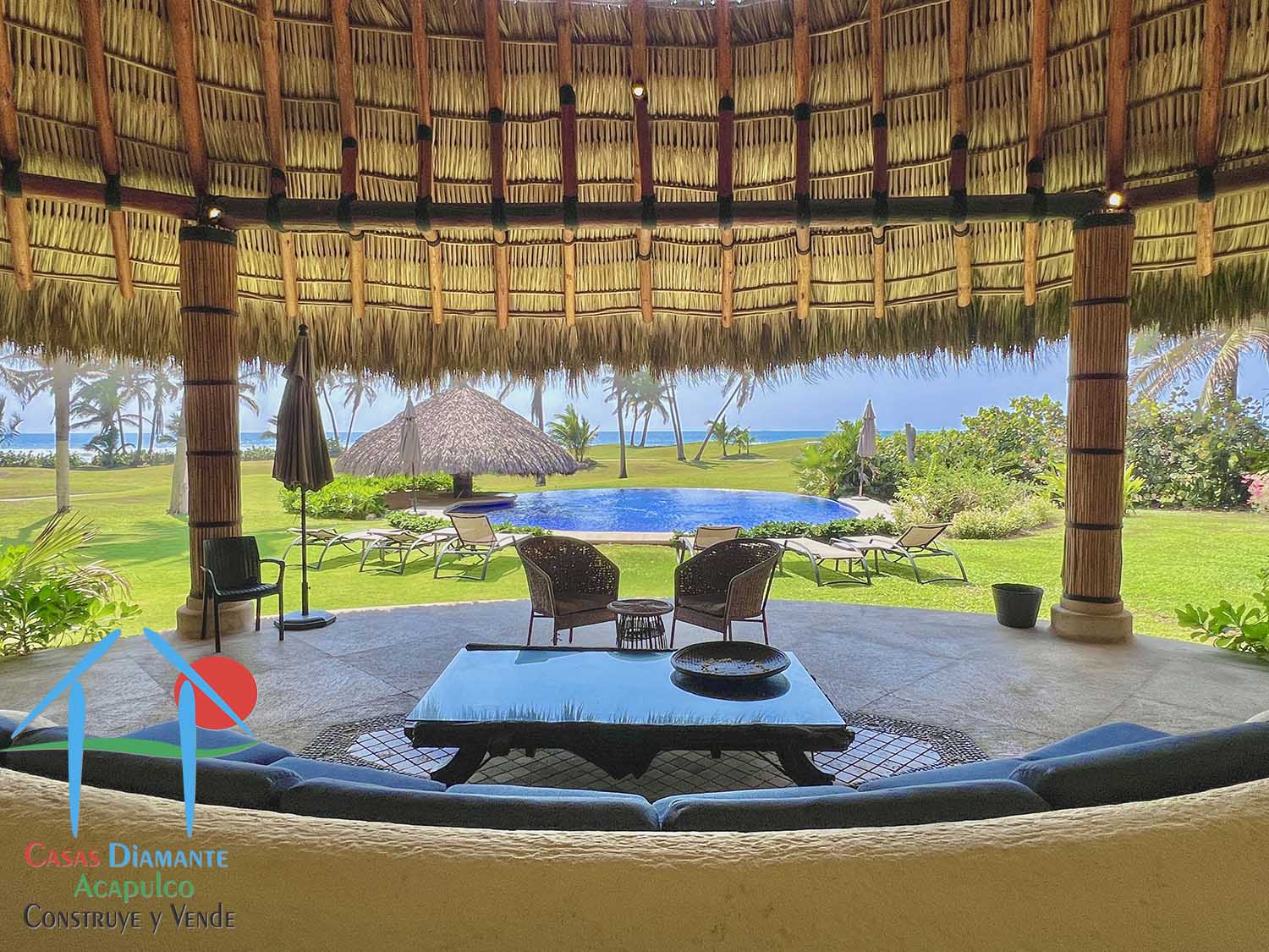 La Jordana - Sala exterior 1